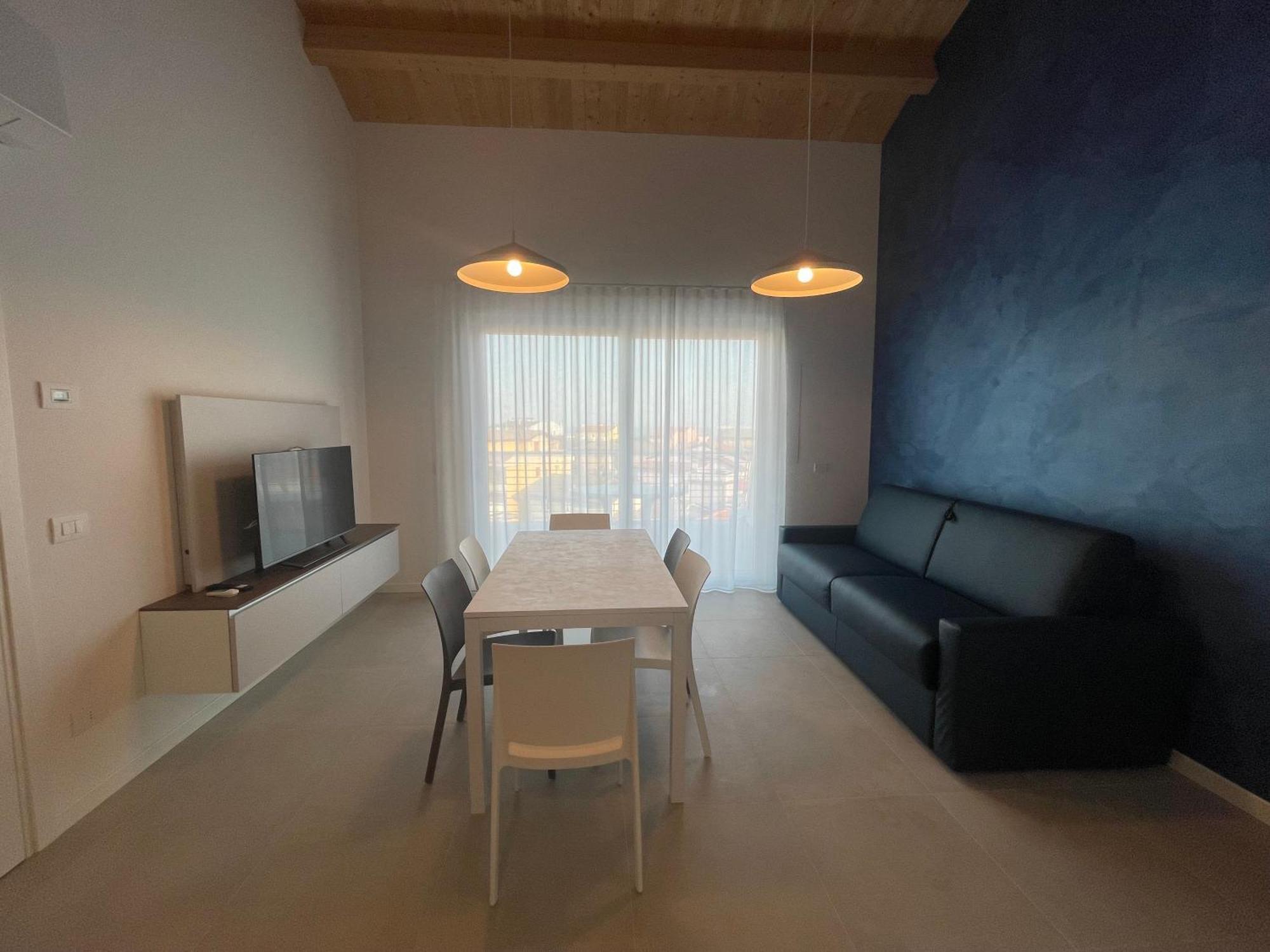 קאורלה Woody Green Penthouse Sea View - Agenzia Cocal מראה חיצוני תמונה