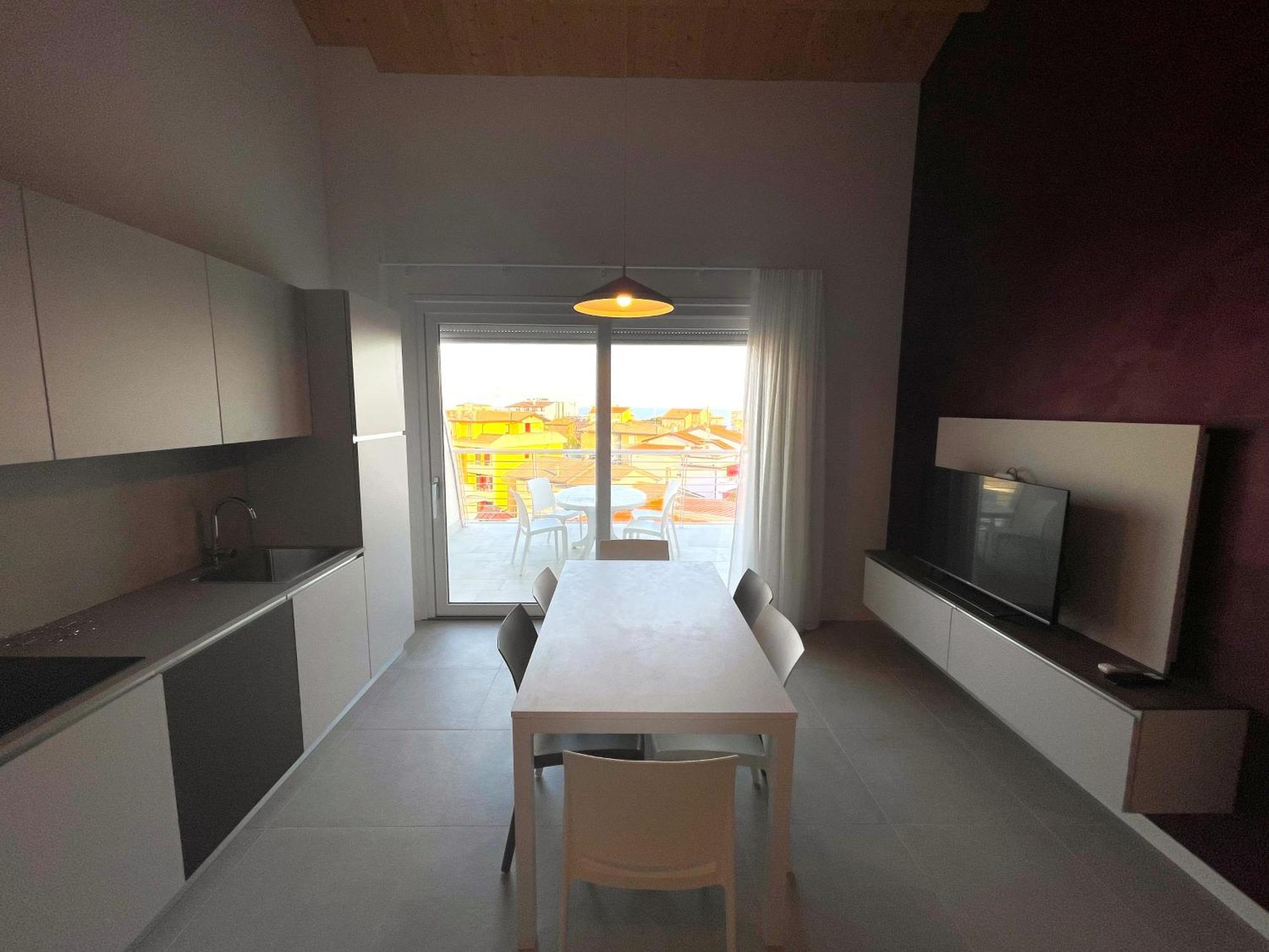 קאורלה Woody Green Penthouse Sea View - Agenzia Cocal מראה חיצוני תמונה